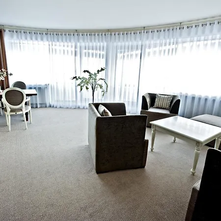 Prezydencki 4-star Hotel 4*