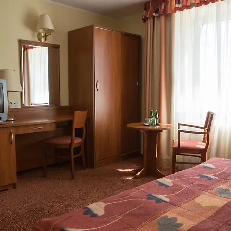 Prezydencki 4-star Hotel 4*