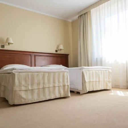 Prezydencki 4-star 4*