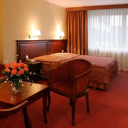 Prezydencki 4-star 4*