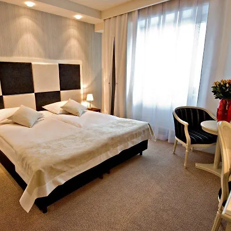 Prezydencki 4-star Hotel