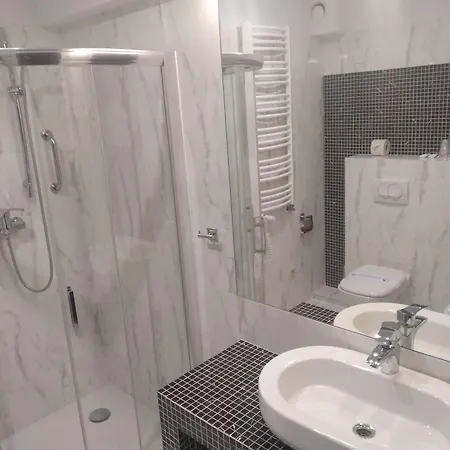 Prezydencki 4-star 4*