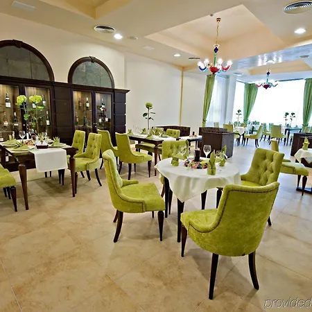 Prezydencki 4-star Hotel