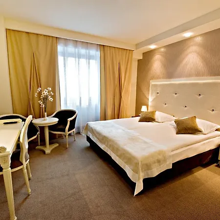 Prezydencki 4-star 4*