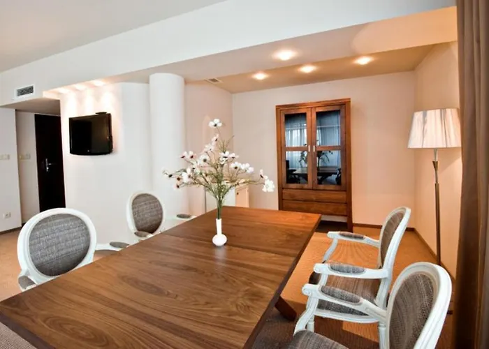 Hotel Prezydencki 4-star